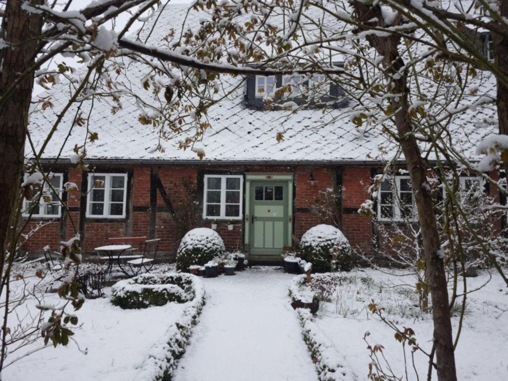 Thomasburg Ferienwohnung Im Denkmalgesch. Bauernhaus Von 1806 Nahe Lueneburg מראה חיצוני תמונה